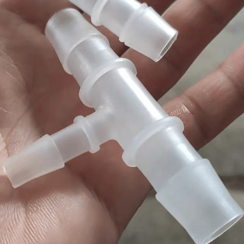 T 型ティー PP プラスチックホースコネクタ無毒無臭食品グ - Push Fit Connector のレビューと価格